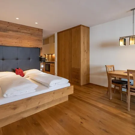 Alphus Appartements Warth  Exterior photo